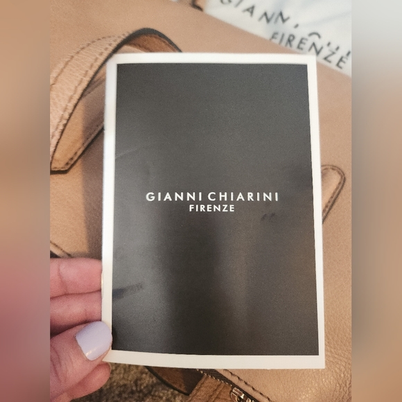 Gianni Chiarini Italian Leather Satchel Bag in Cream-Taupe; Brand-New with Tags - Picture 11 of 16